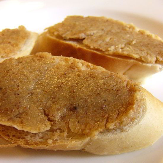 ara&scaron;&iacute;dov&eacute; m&aacute;slo