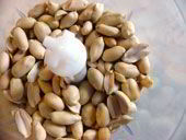 ara&scaron;&iacute;dov&eacute; m&aacute;slo