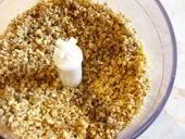 kol&aacute;č s vla&scaron;sk&yacute;mi ořechy