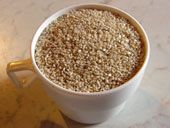 mandlov&aacute; chalva