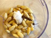 mandlov&aacute; chalva