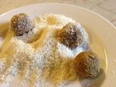 mandlov&aacute; chalva