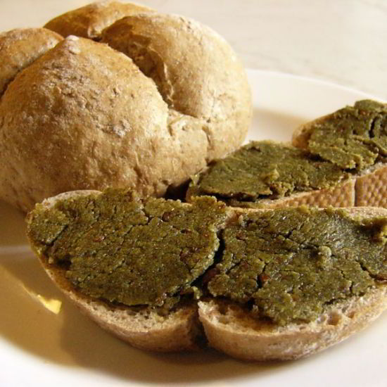 D&yacute;ňovo-slunečnicov&eacute; m&aacute;slo